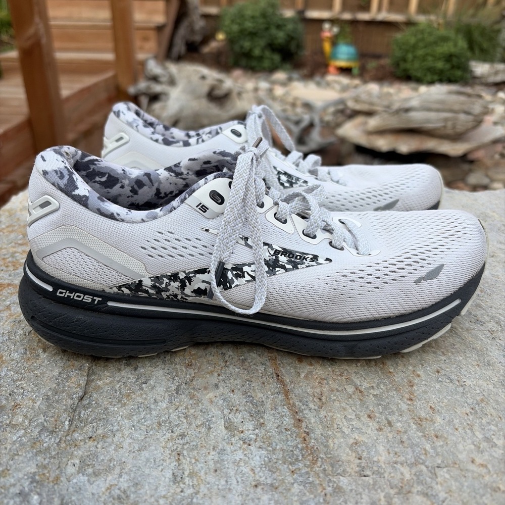 Brooks Ghost 15 Women's Size 7.5 Running Shoes Black White Athleisure